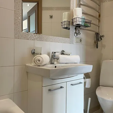 아파트 2 Bedroom Penthouse Park View 70m2 Free Parking *