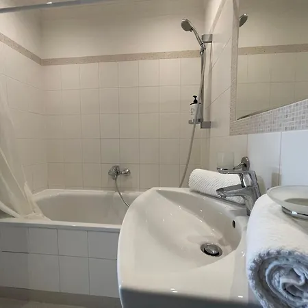 아파트 2 Bedroom Penthouse Park View 70m2 Free Parking *